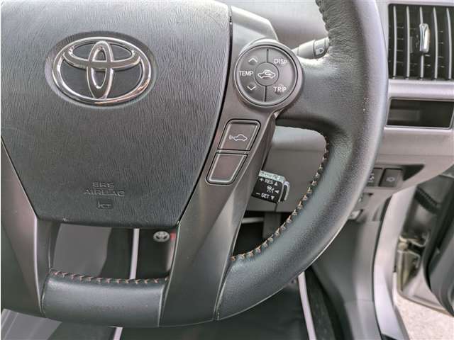 トヨタ プリウスα