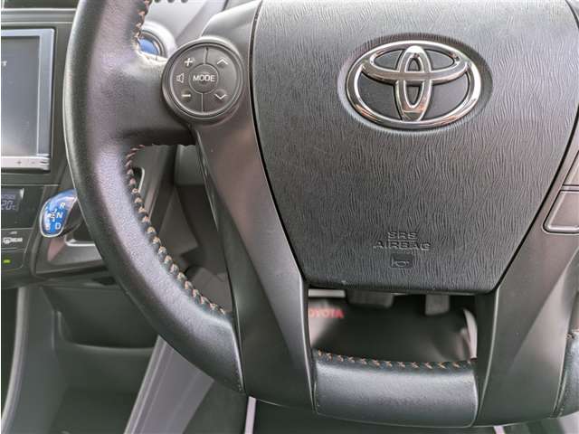 トヨタ プリウスα