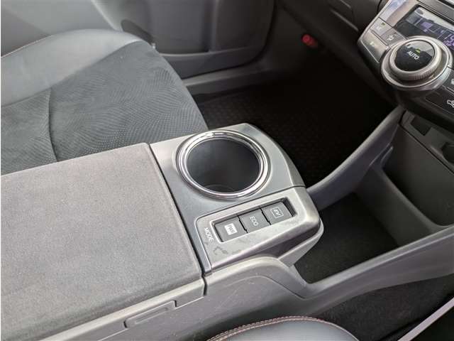 トヨタ プリウスα