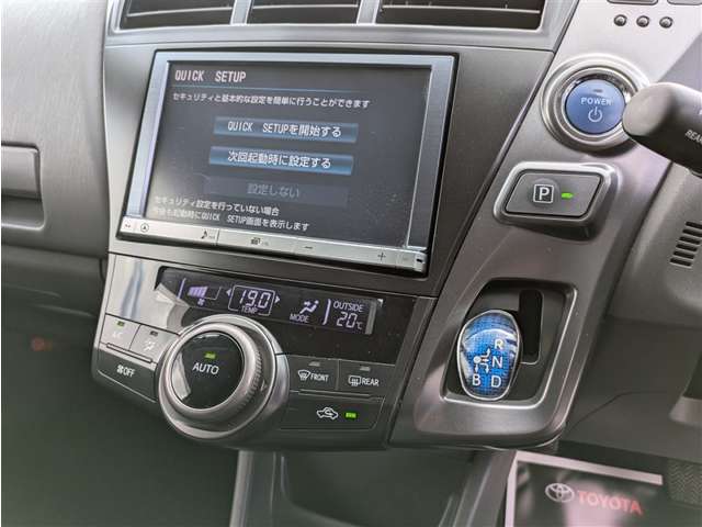 トヨタ プリウスα