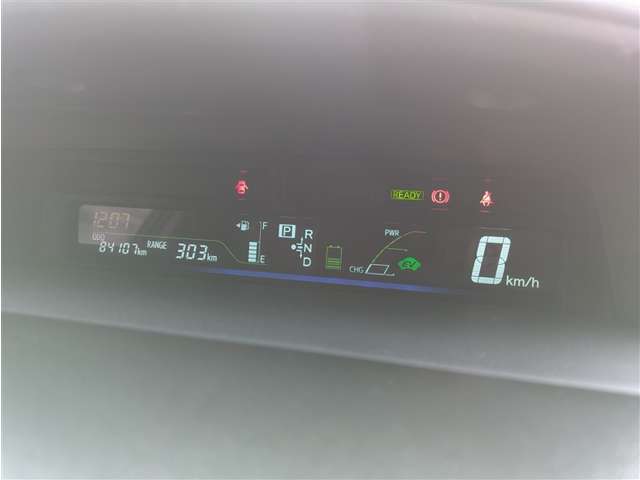 トヨタ プリウスα