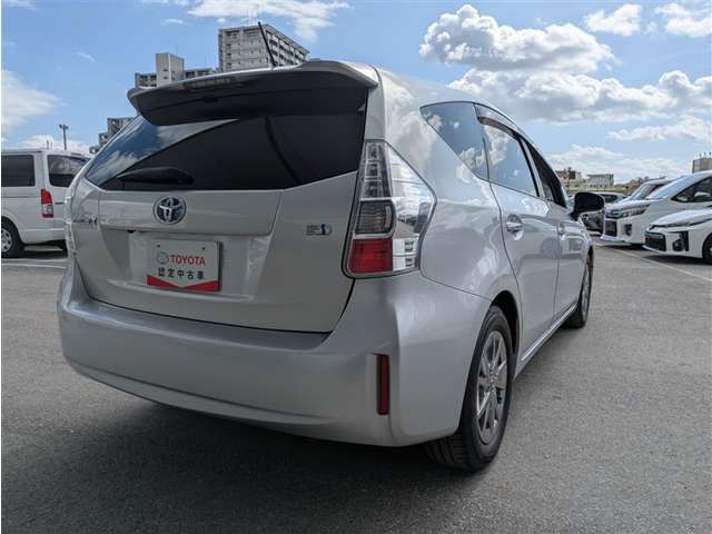 トヨタ プリウスα