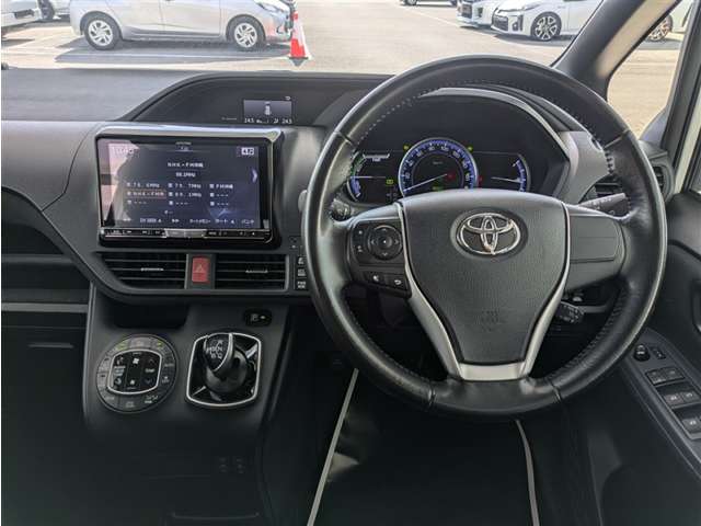 トヨタ ヴォクシー