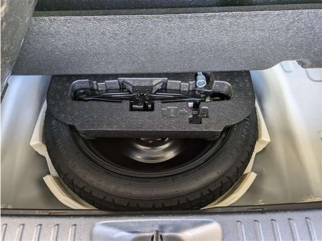 トヨタ プリウスα