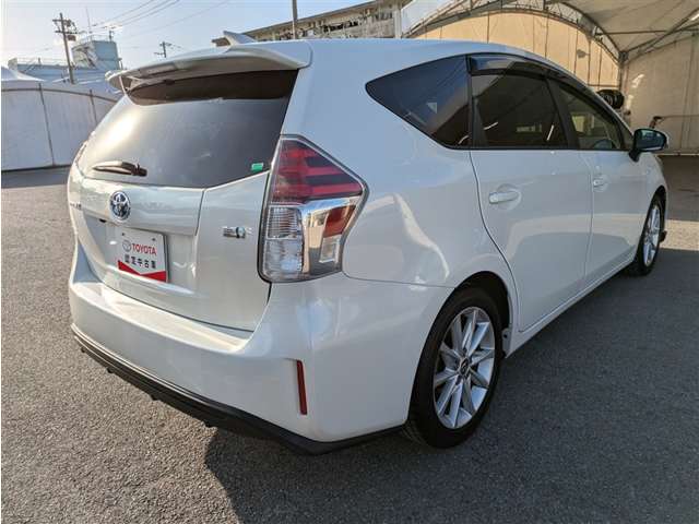 トヨタ プリウスα