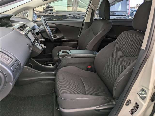 トヨタ プリウスα