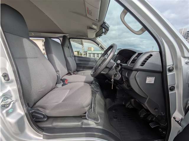 トヨタ ハイエースバン