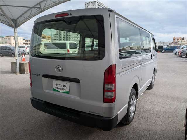 トヨタ ハイエースバン