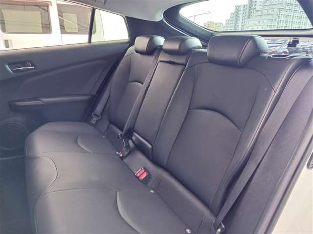 トヨタ プリウス