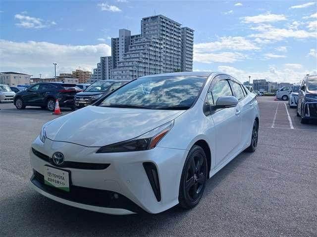 トヨタ プリウス