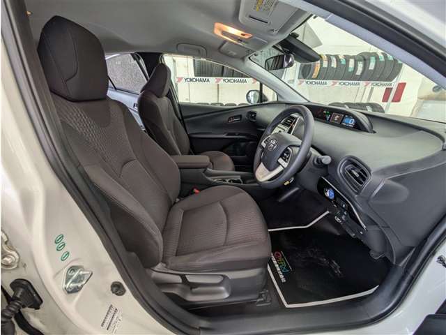 トヨタ プリウス