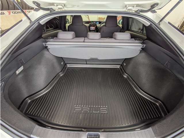 トヨタ プリウス