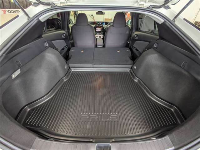 トヨタ プリウス