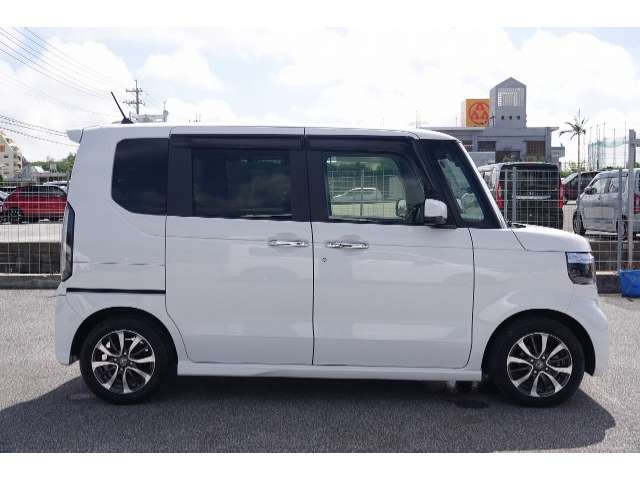 ホンダ N-BOX
