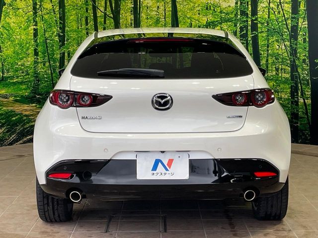 マツダ MAZDA3ファストバック