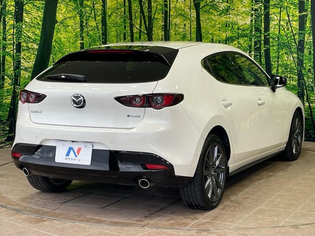 マツダ MAZDA3ファストバック