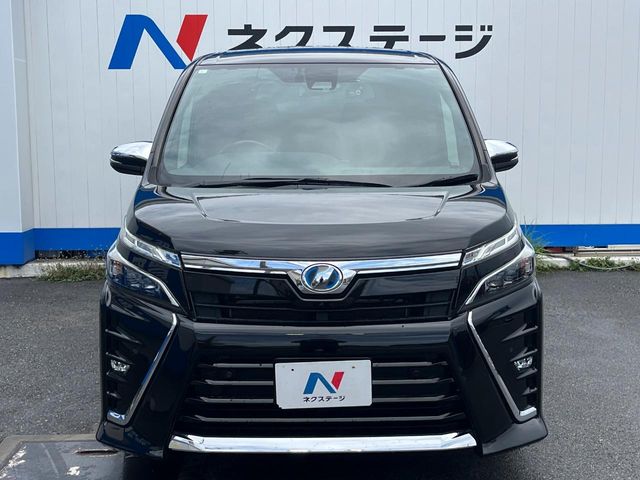 トヨタ ヴォクシー