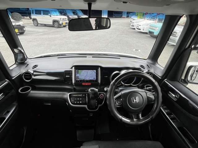 ホンダ N-BOX