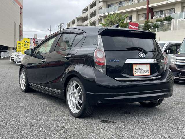 トヨタ アクア