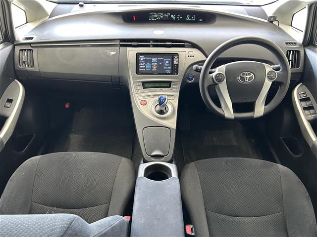 トヨタ プリウス