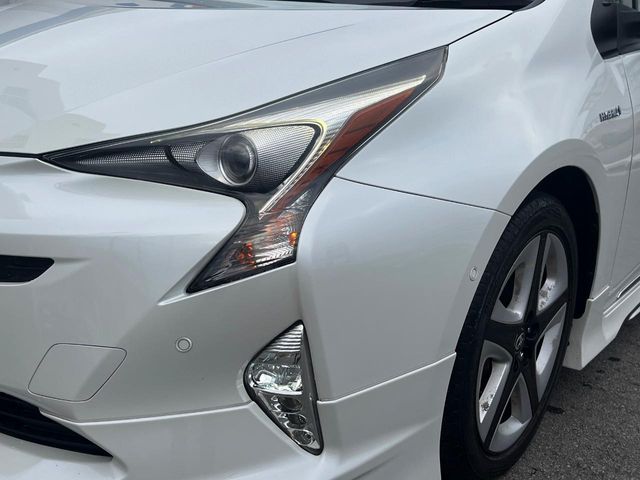 トヨタ プリウス