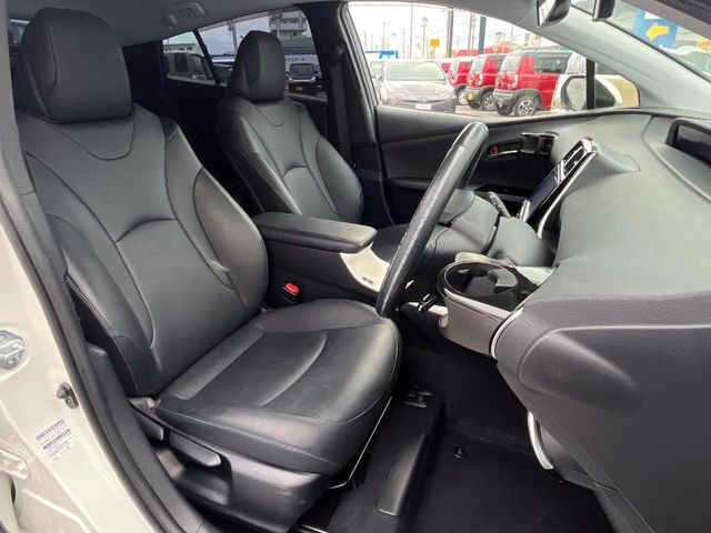 トヨタ プリウス