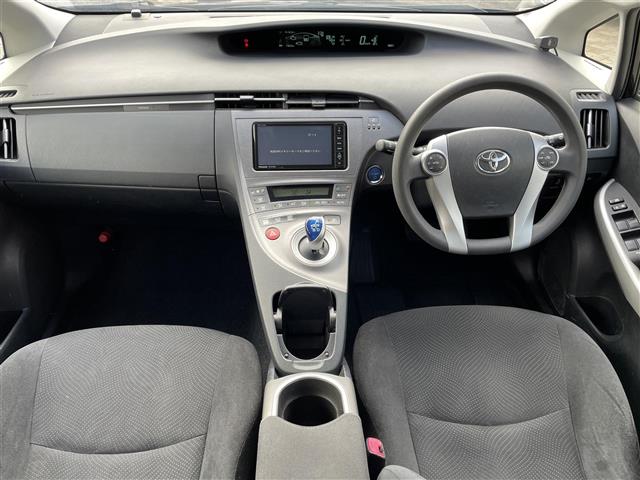 トヨタ プリウス