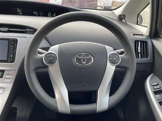 トヨタ プリウス