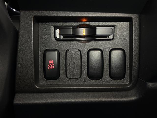 三菱 デリカD：5