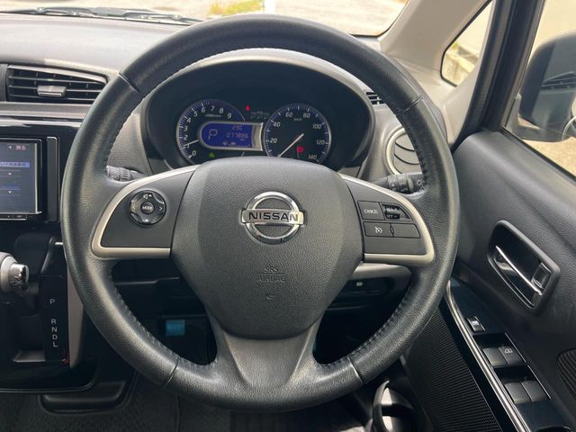 日産 デイズ