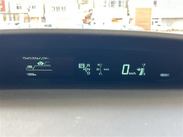 トヨタ プリウス