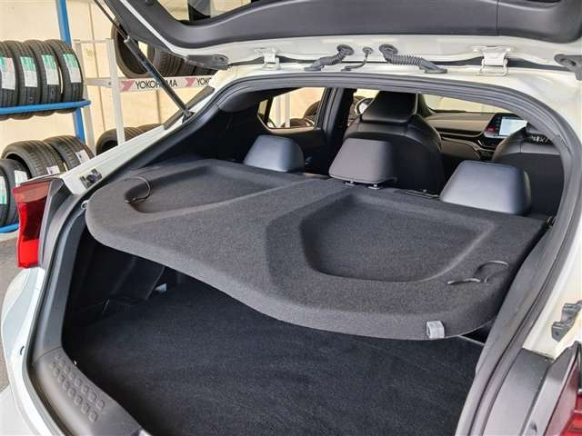 トヨタ C-HR