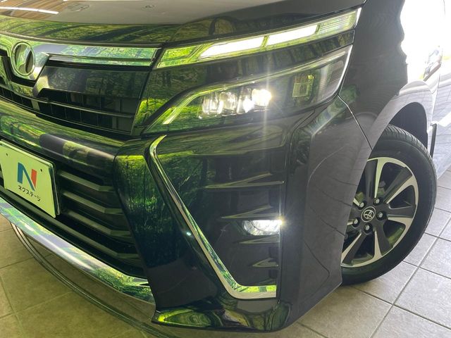 トヨタ ヴォクシー