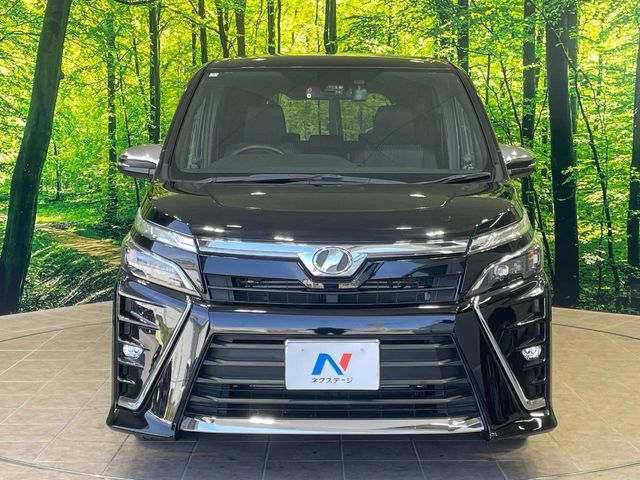 トヨタ ヴォクシー