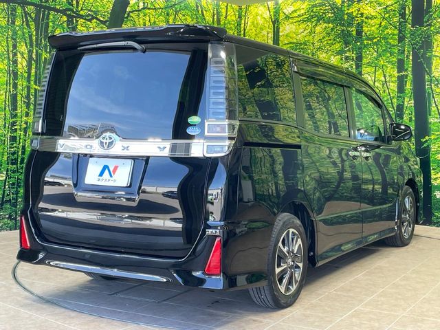 トヨタ ヴォクシー