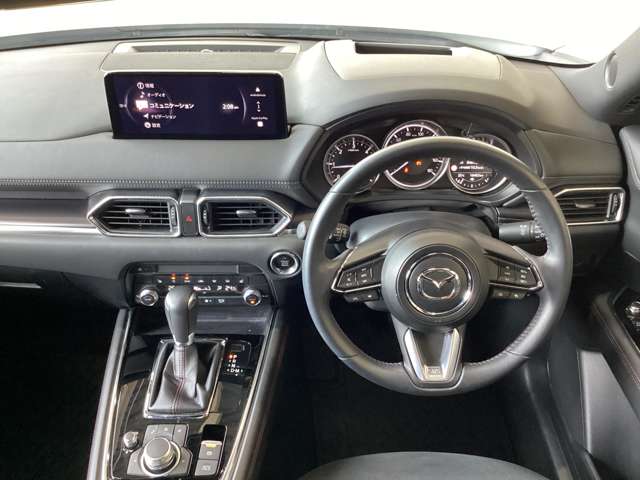 マツダ CX-8