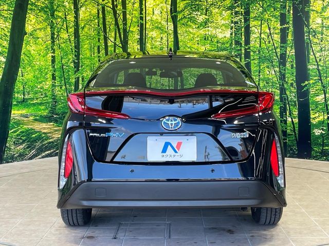 トヨタ プリウスPHV