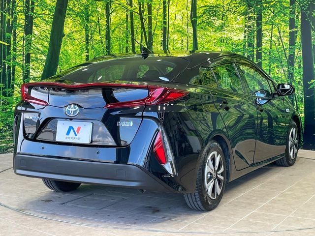 トヨタ プリウスPHV