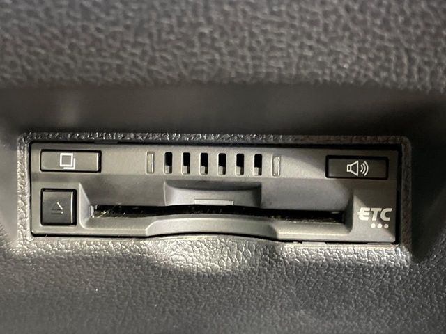 トヨタ プリウスPHV