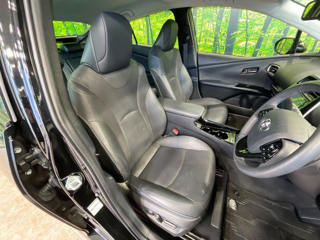 トヨタ プリウスPHV