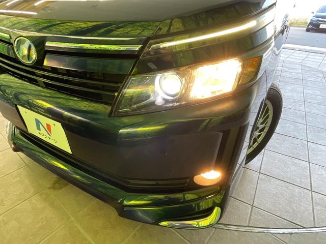 トヨタ ヴォクシー