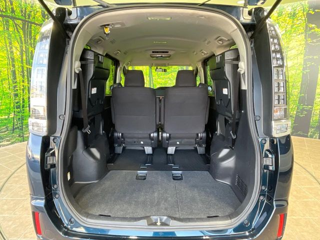 トヨタ ヴォクシー