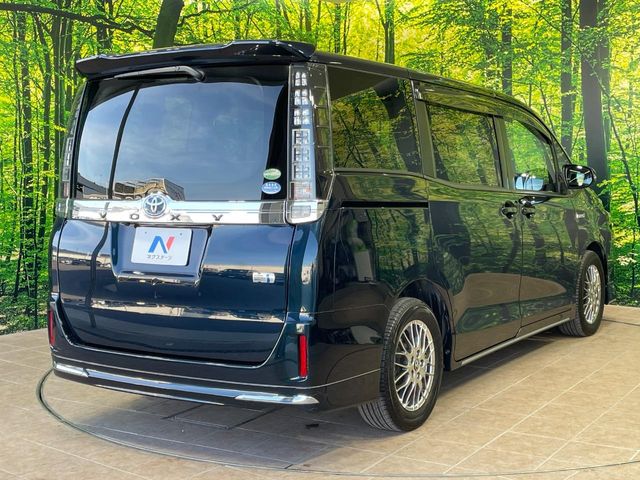 トヨタ ヴォクシー