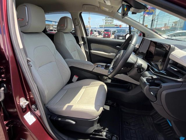 日産 ノートオーラ