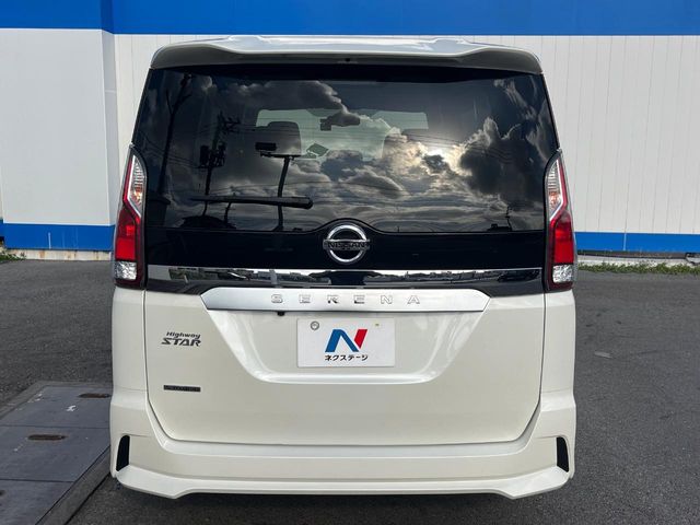 日産 セレナ