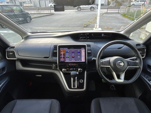 日産 セレナ