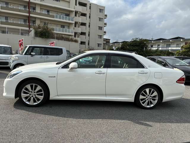 トヨタ クラウンハイブリッド