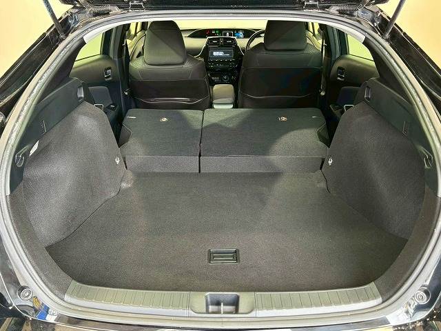 トヨタ プリウス