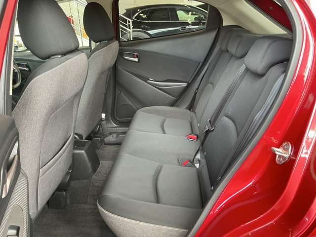 マツダ MAZDA2