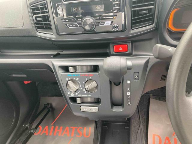 ダイハツ ミライース